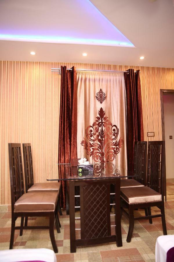 Premier Inn Gulberg 拉合尔 外观 照片