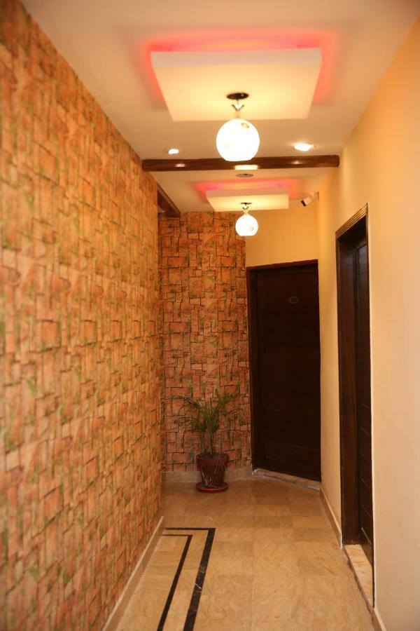 Premier Inn Gulberg 拉合尔 外观 照片