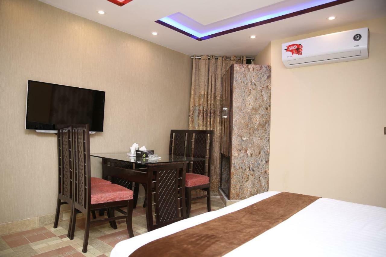 Premier Inn Gulberg 拉合尔 外观 照片