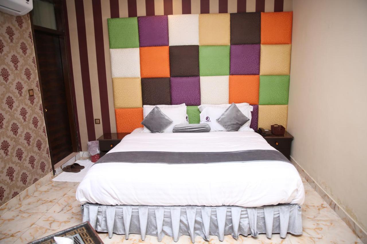 Premier Inn Gulberg 拉合尔 外观 照片